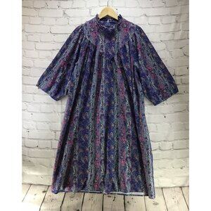 Vintage 70’s Nightgown Paisley Blue Purple Unbranded Modest High Collar Flaw/Rip
